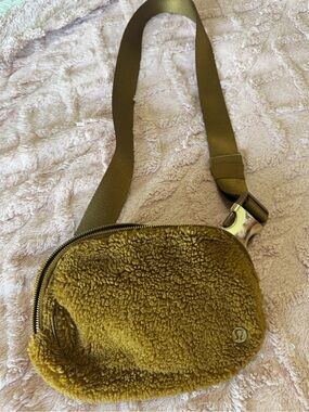 Lululemon athletica fleece everywhere belt bag. Tan